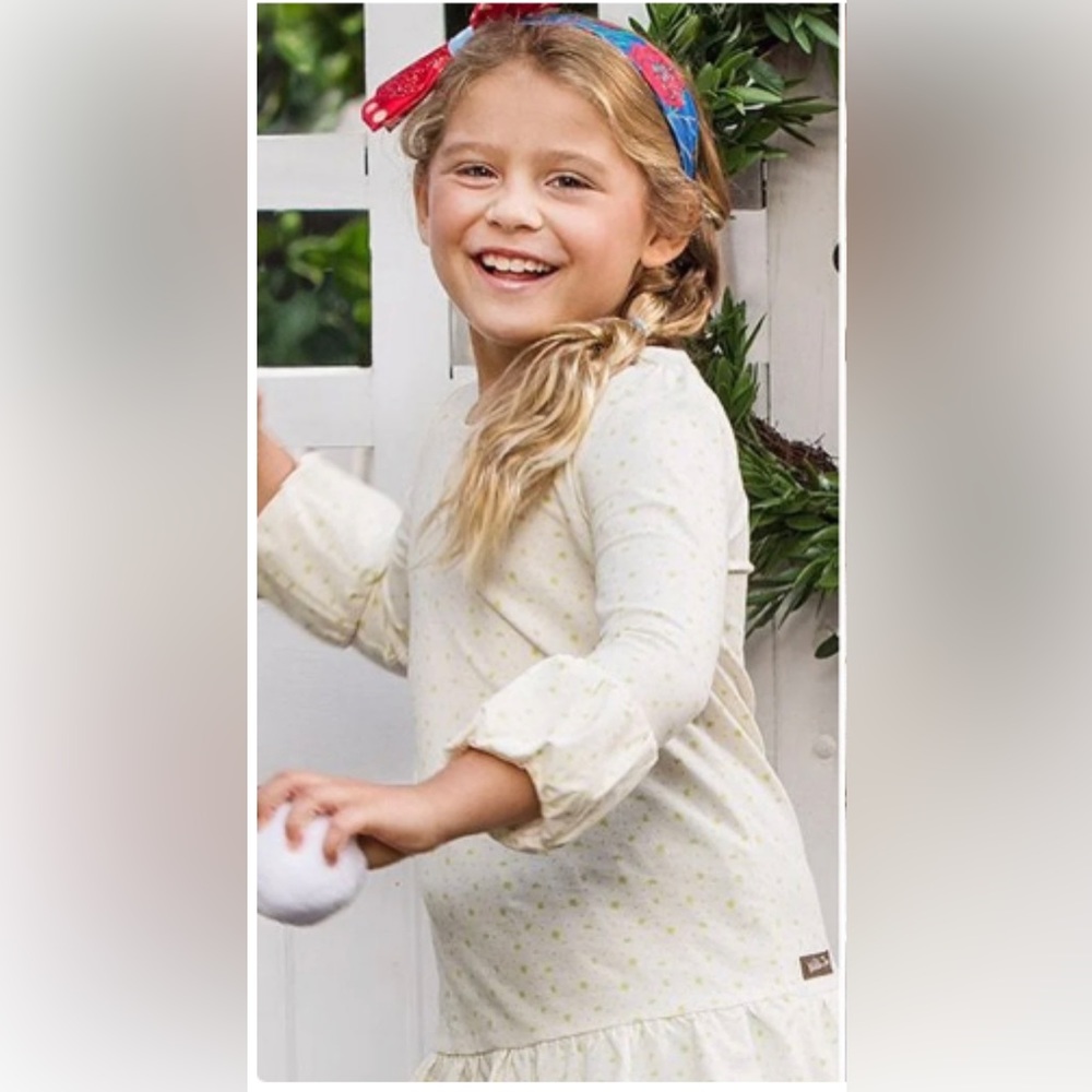 Matilda Jane Tinsel Tangle puff sleeve Top. Size 8.